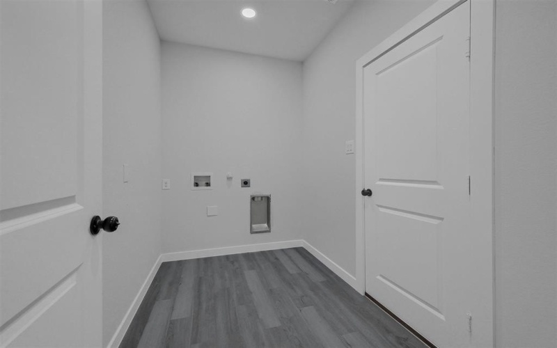 715 E Hanna Street, Denison, TX 75021, 3 Bedrooms Bedrooms, ,2 BathroomsBathrooms,Residential,For Sale,715 E Hanna Street,20887350