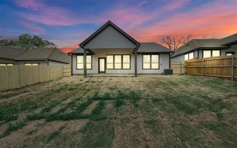 715 E Hanna Street, Denison, TX 75021, 3 Bedrooms Bedrooms, ,2 BathroomsBathrooms,Residential,For Sale,715 E Hanna Street,20887350