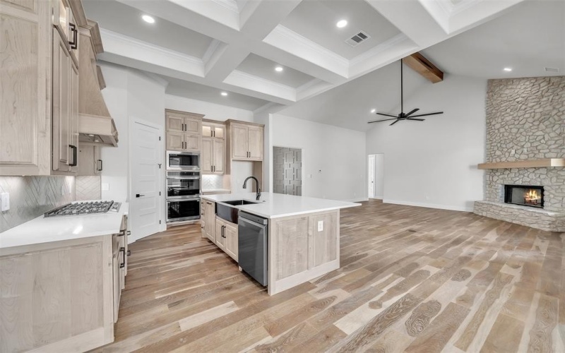 2017 Downslope Lane, Weatherford, TX 76087, 4 Bedrooms Bedrooms, ,3 BathroomsBathrooms,Residential,For Sale,2017 Downslope Lane,20893177