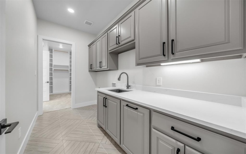 2017 Downslope Lane, Weatherford, TX 76087, 4 Bedrooms Bedrooms, ,3 BathroomsBathrooms,Residential,For Sale,2017 Downslope Lane,20893177