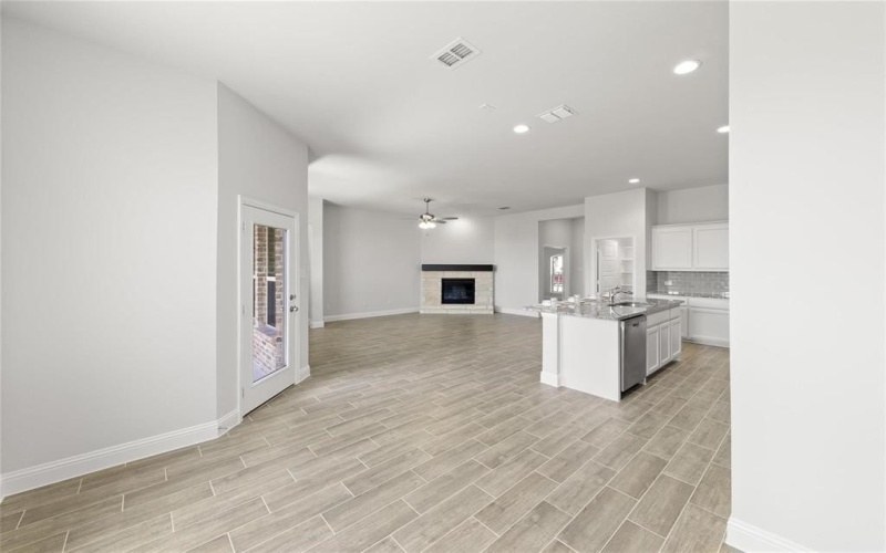 538 Amesbury Drive, Forney, TX 75126, 3 Bedrooms Bedrooms, ,2 BathroomsBathrooms,Residential,For Sale,538 Amesbury Drive,20893194