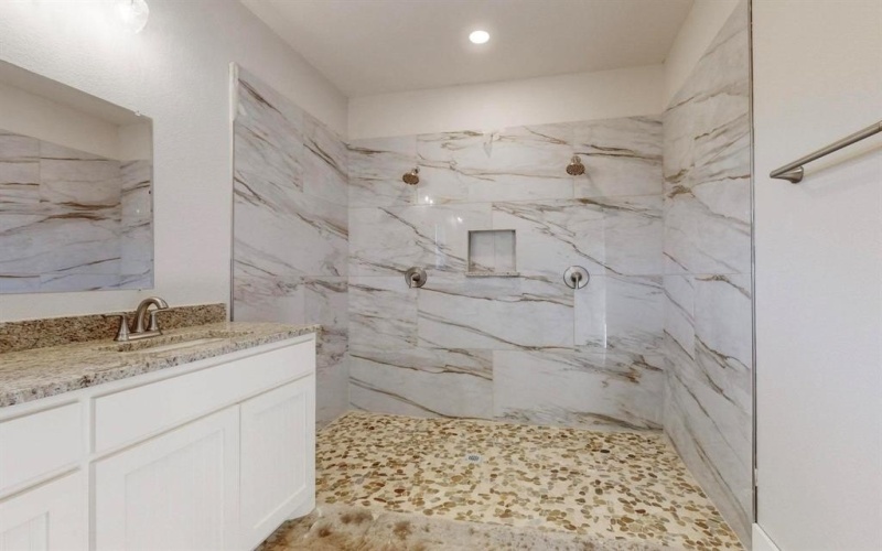 1209 E Gibtown Road, Poolville, TX 76487, 3 Bedrooms Bedrooms, ,2 BathroomsBathrooms,Residential,For Sale,1209 E Gibtown Road,20922110