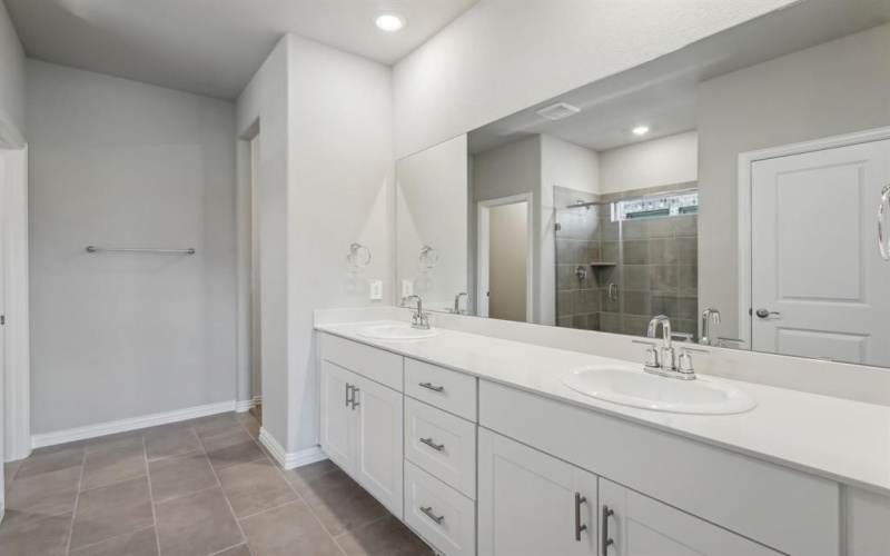 606 Willet Drive, McKinney, TX 75069, 5 Bedrooms Bedrooms, ,3 BathroomsBathrooms,Residential,For Sale,606 Willet Drive,20910273