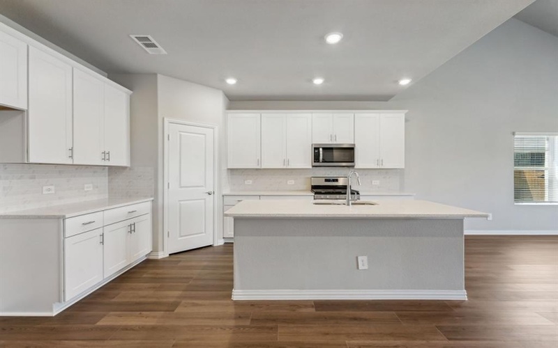 606 Willet Drive, McKinney, TX 75069, 5 Bedrooms Bedrooms, ,3 BathroomsBathrooms,Residential,For Sale,606 Willet Drive,20910273