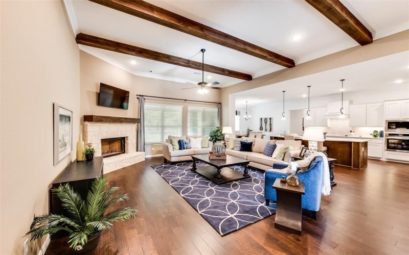 2101 Crystal Palace Boulevard, Alvarado, TX 76009, 4 Habitaciones Habitaciones , ,3 BañosBaños,Residential,En Venta,2101 Crystal Palace Boulevard,20933427