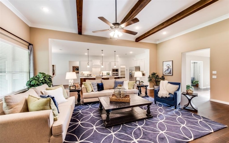 2101 Crystal Palace Boulevard, Alvarado, TX 76009, 4 Habitaciones Habitaciones , ,3 BañosBaños,Residential,En Venta,2101 Crystal Palace Boulevard,20933427