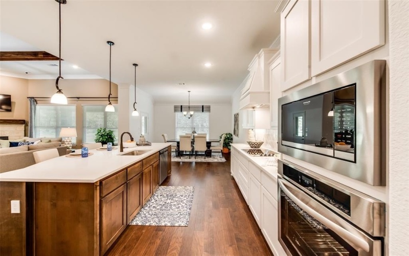 2101 Crystal Palace Boulevard, Alvarado, TX 76009, 4 Habitaciones Habitaciones , ,3 BañosBaños,Residential,En Venta,2101 Crystal Palace Boulevard,20933427