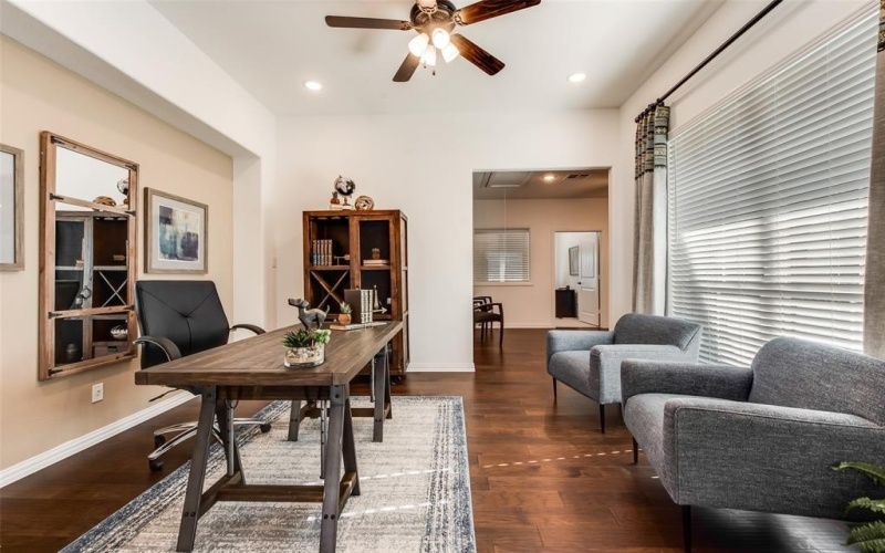 2101 Crystal Palace Boulevard, Alvarado, TX 76009, 4 Habitaciones Habitaciones , ,3 BañosBaños,Residential,En Venta,2101 Crystal Palace Boulevard,20933427
