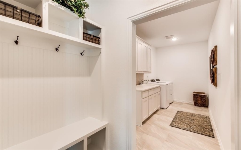 2101 Crystal Palace Boulevard, Alvarado, TX 76009, 4 Habitaciones Habitaciones , ,3 BañosBaños,Residential,En Venta,2101 Crystal Palace Boulevard,20933427