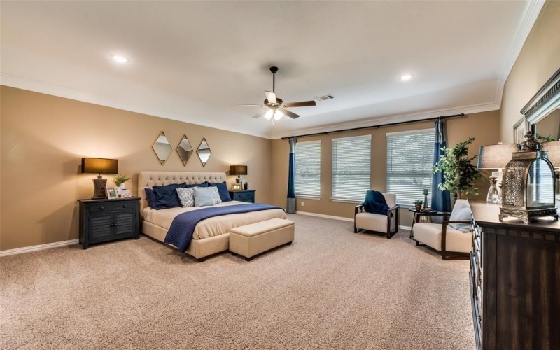 2101 Crystal Palace Boulevard, Alvarado, TX 76009, 4 Habitaciones Habitaciones , ,3 BañosBaños,Residential,En Venta,2101 Crystal Palace Boulevard,20933427