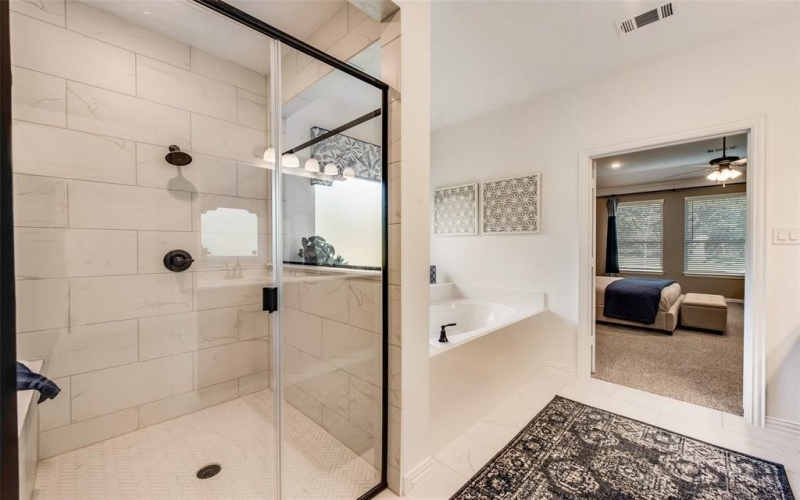 2101 Crystal Palace Boulevard, Alvarado, TX 76009, 4 Habitaciones Habitaciones , ,3 BañosBaños,Residential,En Venta,2101 Crystal Palace Boulevard,20933427
