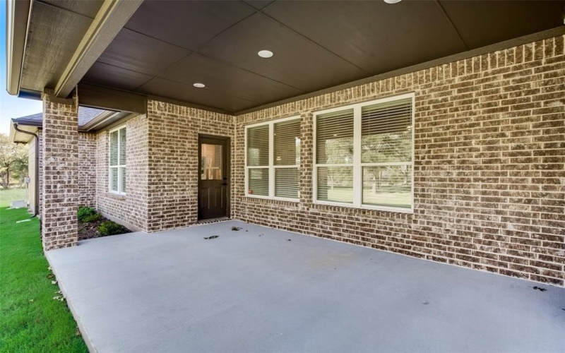 2101 Crystal Palace Boulevard, Alvarado, TX 76009, 4 Habitaciones Habitaciones , ,3 BañosBaños,Residential,En Venta,2101 Crystal Palace Boulevard,20933427