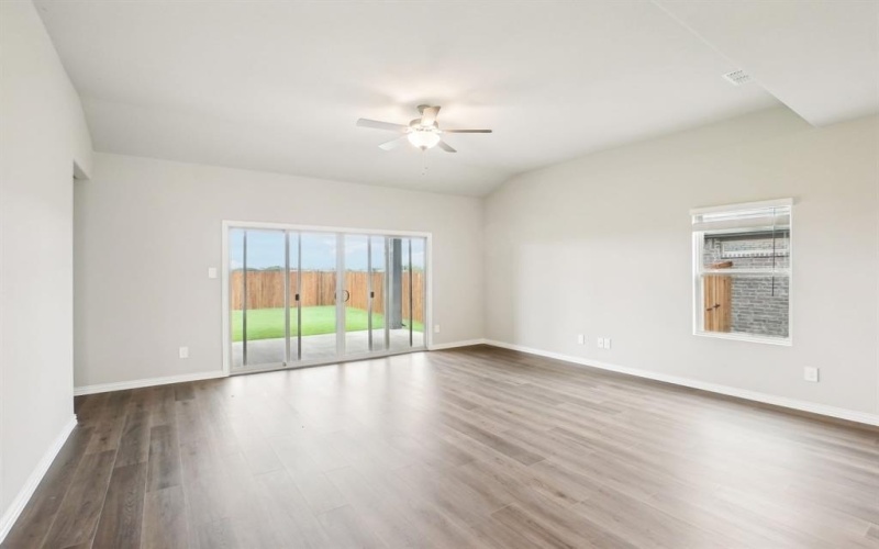 10728 Modoc Drive, Fort Worth, TX 76179, 4 Bedrooms Bedrooms, ,3 BathroomsBathrooms,Residential,For Sale,10728 Modoc Drive,20925424