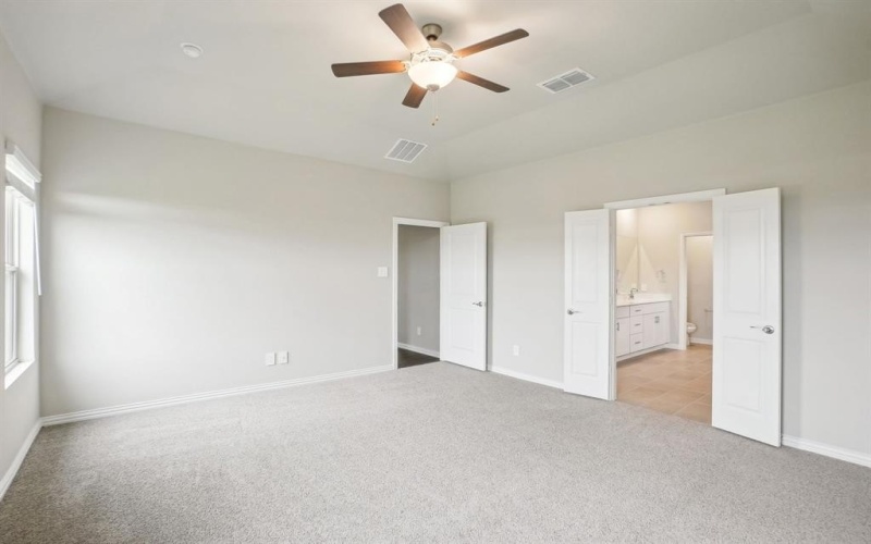10728 Modoc Drive, Fort Worth, TX 76179, 4 Bedrooms Bedrooms, ,3 BathroomsBathrooms,Residential,For Sale,10728 Modoc Drive,20925424