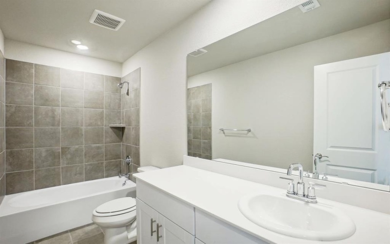 10728 Modoc Drive, Fort Worth, TX 76179, 4 Bedrooms Bedrooms, ,3 BathroomsBathrooms,Residential,For Sale,10728 Modoc Drive,20925424