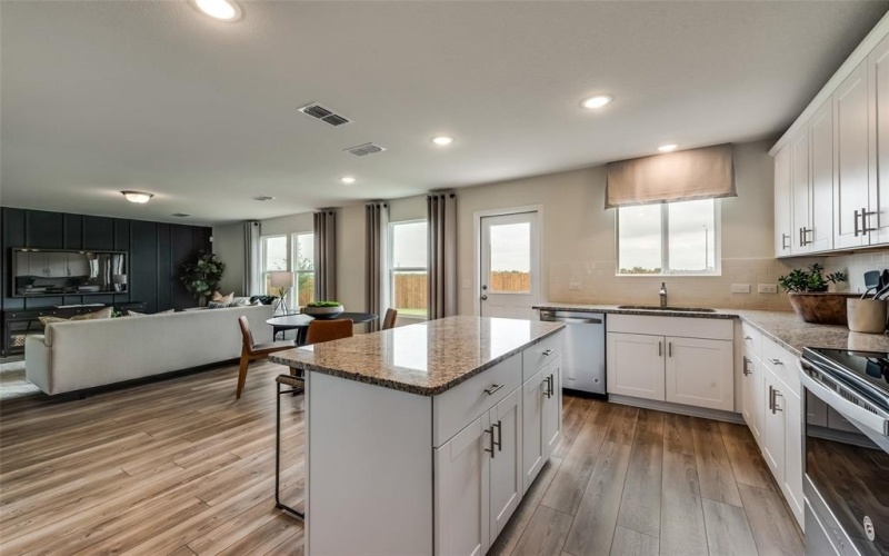 2051 Pleasant Knoll Circle, Forney, TX 75126, 4 Bedrooms Bedrooms, ,3 BathroomsBathrooms,Residential,For Sale,2051 Pleasant Knoll Circle,20928914