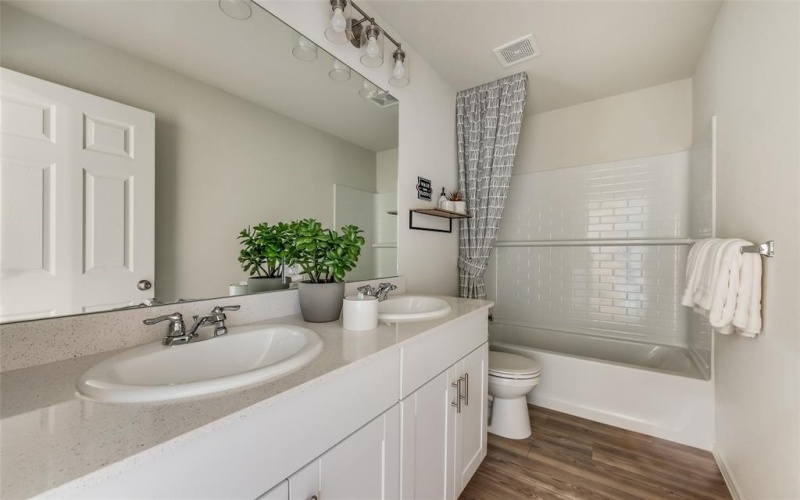 2051 Pleasant Knoll Circle, Forney, TX 75126, 4 Bedrooms Bedrooms, ,3 BathroomsBathrooms,Residential,For Sale,2051 Pleasant Knoll Circle,20928914