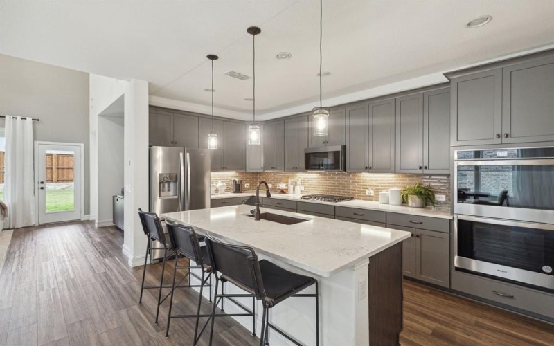 3517 Aberavon Street, McKinney, TX 75071, 5 Bedrooms Bedrooms, ,5 BathroomsBathrooms,Residential,For Sale,3517 Aberavon Street,20931516