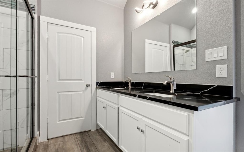 1202 Commerce Drive, Greenville, TX 75401, 4 Bedrooms Bedrooms, ,2 BathroomsBathrooms,Residential,For Sale,1202 Commerce Drive,20934028