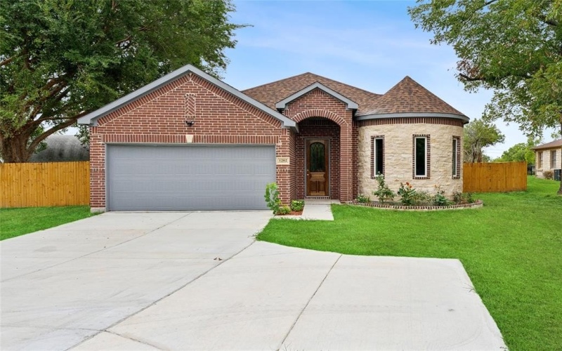 1202 Commerce Drive, Greenville, TX 75401, 4 Bedrooms Bedrooms, ,2 BathroomsBathrooms,Residential,For Sale,1202 Commerce Drive,20934028
