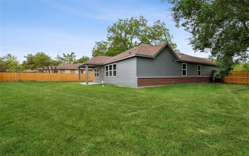 1202 Commerce Drive, Greenville, TX 75401, 4 Bedrooms Bedrooms, ,2 BathroomsBathrooms,Residential,For Sale,1202 Commerce Drive,20934028