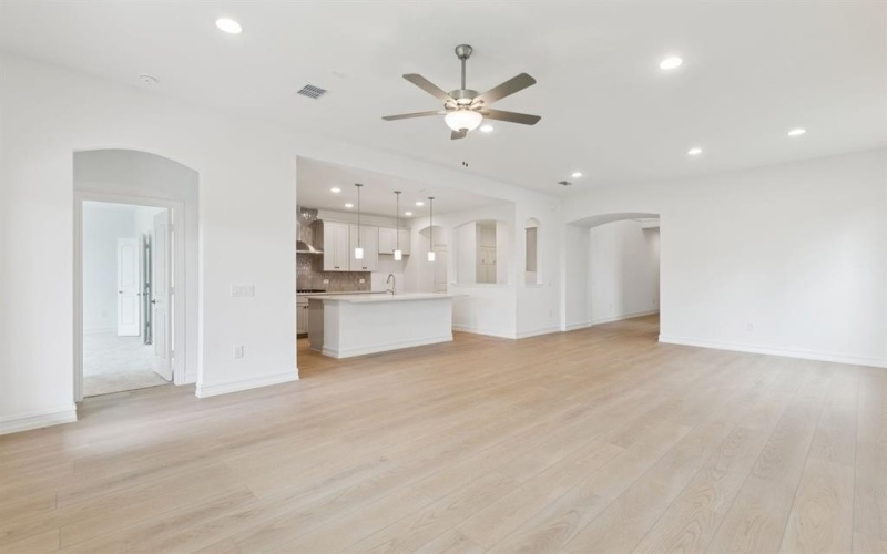 2824 Tophill Drive, Celina, TX 75009, 5 Bedrooms Bedrooms, ,5 BathroomsBathrooms,Residential,For Sale,2824 Tophill Drive,20929068
