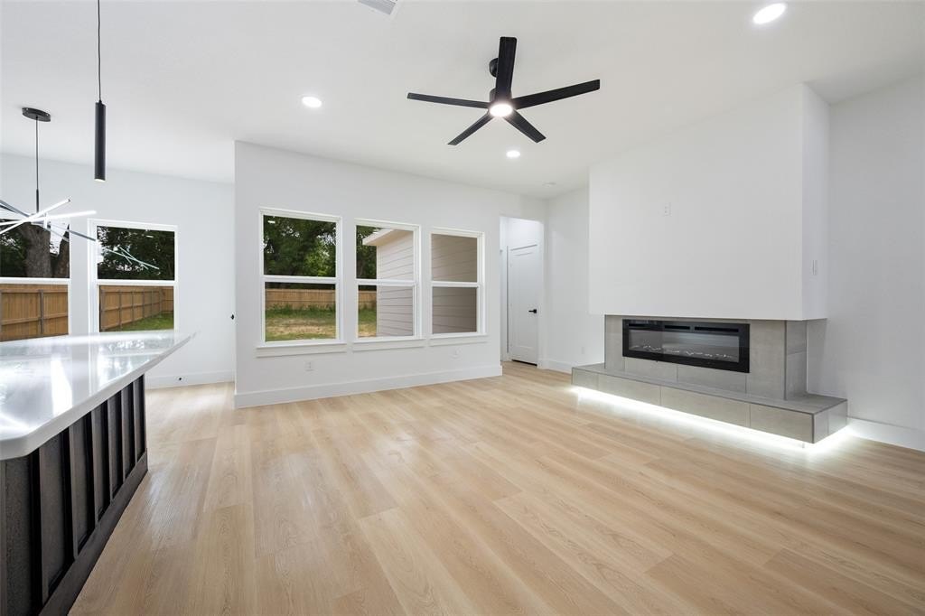 3900 De Maggio Avenue, Dallas, TX 75210, 4 Habitaciones Habitaciones , ,2 BañosBaños,Residential,En Venta,3900 De Maggio Avenue,20929406