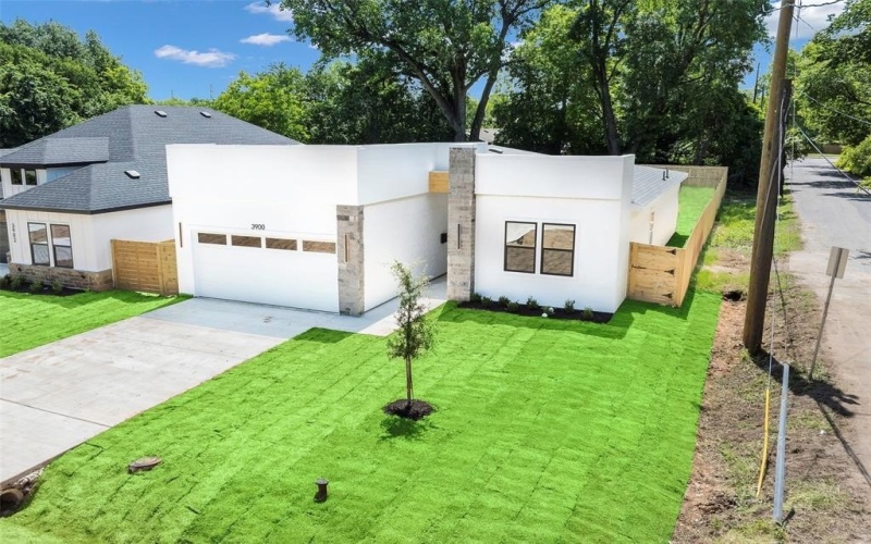3900 De Maggio Avenue, Dallas, TX 75210, 4 Habitaciones Habitaciones , ,2 BañosBaños,Residential,En Venta,3900 De Maggio Avenue,20929406