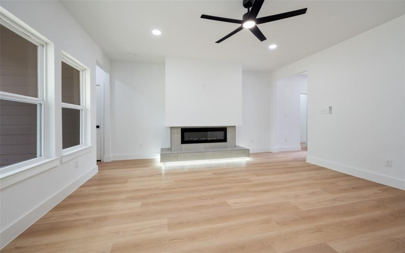 3900 De Maggio Avenue, Dallas, TX 75210, 4 Habitaciones Habitaciones , ,2 BañosBaños,Residential,En Venta,3900 De Maggio Avenue,20929406