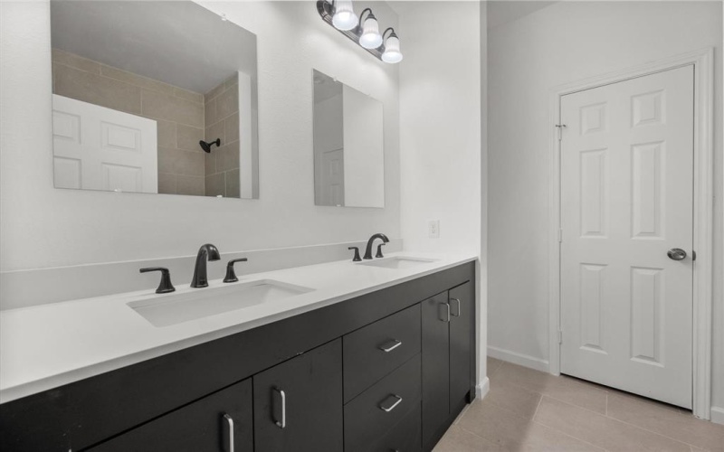 710 E 3rd Avenue, Corsicana, TX 75110, 3 Bedrooms Bedrooms, ,2 BathroomsBathrooms,Residential,For Sale,710 E 3rd Avenue,20930673