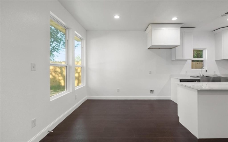 710 E 3rd Avenue, Corsicana, TX 75110, 3 Bedrooms Bedrooms, ,2 BathroomsBathrooms,Residential,For Sale,710 E 3rd Avenue,20930673