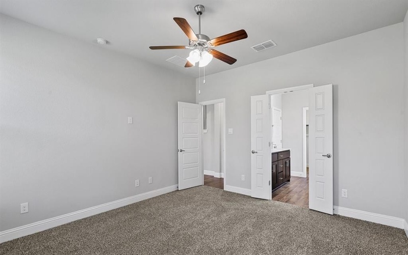 8721 LEAFY Lane, Justin, TX 76247, 5 Bedrooms Bedrooms, ,5 BathroomsBathrooms,Residential,For Sale,8721 LEAFY Lane,20933729