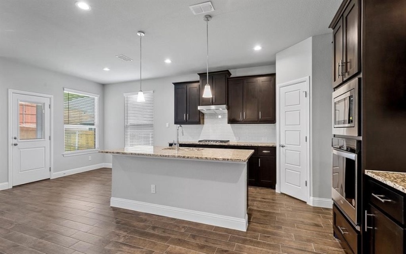 8721 LEAFY Lane, Justin, TX 76247, 5 Bedrooms Bedrooms, ,5 BathroomsBathrooms,Residential,For Sale,8721 LEAFY Lane,20933729