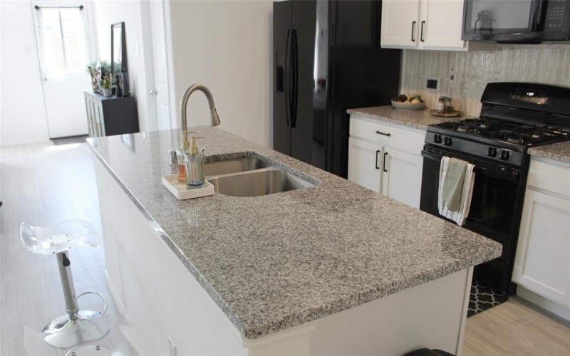 7804 Thornton Drive, McKinney, TX 75701, 4 Habitaciones Habitaciones , ,2 BañosBaños,Residential,En Venta,7804 Thornton Drive,20929590