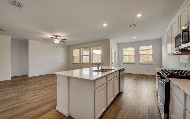 221 Cashew Court, Azle, TX 76020, 3 Habitaciones Habitaciones , ,2 BañosBaños,Residential,En Venta,221 Cashew Court,20934649