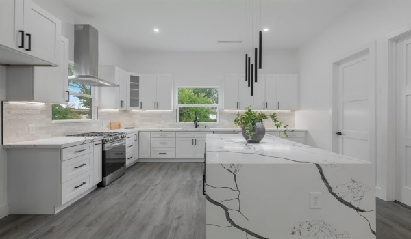 1921 Pollard Street, Dallas, TX 75208, 3 Bedrooms Bedrooms, ,3 BathroomsBathrooms,Residential,For Sale,1921 Pollard Street,20929895