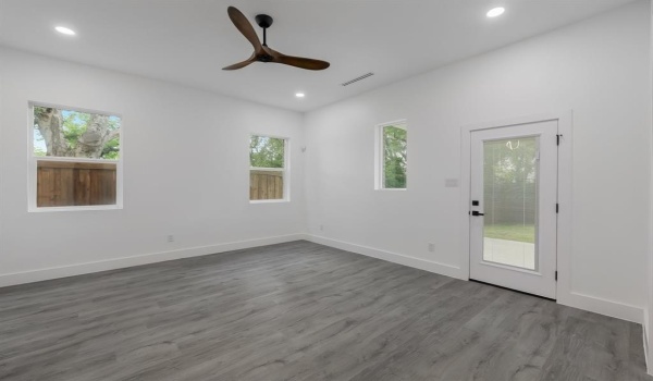 1921 Pollard Street, Dallas, TX 75208, 3 Bedrooms Bedrooms, ,3 BathroomsBathrooms,Residential,For Sale,1921 Pollard Street,20929895