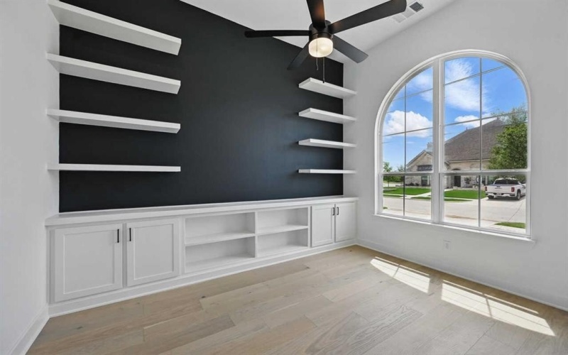 705 Spindle Court, Mansfield, TX 76063, 4 Habitaciones Habitaciones , ,5 BañosBaños,Residential,En Venta,705 Spindle Court,20934872