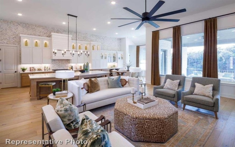 705 Spindle Court, Mansfield, TX 76063, 4 Habitaciones Habitaciones , ,5 BañosBaños,Residential,En Venta,705 Spindle Court,20934872