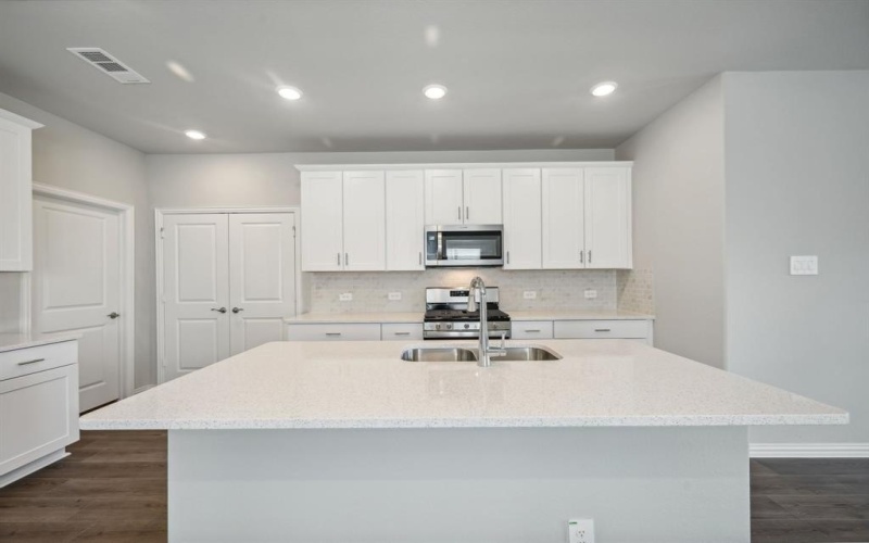 518 Willet Drive, McKinney, TX 75069, 4 Bedrooms Bedrooms, ,2 BathroomsBathrooms,Residential,For Sale,518 Willet Drive,20932799