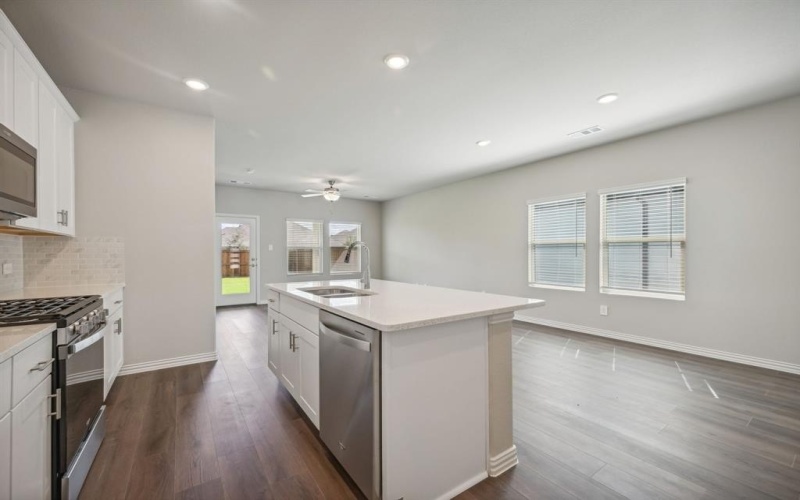 518 Willet Drive, McKinney, TX 75069, 4 Bedrooms Bedrooms, ,2 BathroomsBathrooms,Residential,For Sale,518 Willet Drive,20932799
