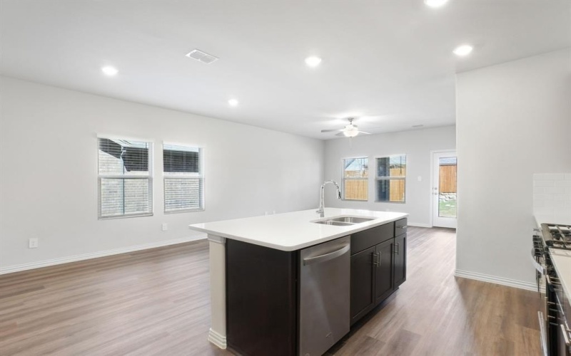 416 Ezra Lane, McKinney, TX 75069, 4 Bedrooms Bedrooms, ,2 BathroomsBathrooms,Residential,For Sale,416 Ezra Lane,20932809