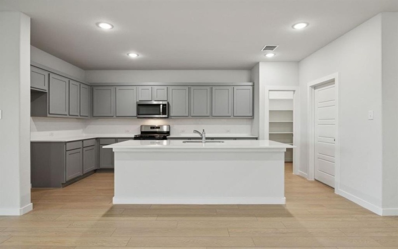 6013 Silverstein, Fort Worth, TX 76126, 4 Bedrooms Bedrooms, ,3 BathroomsBathrooms,Residential,For Sale,6013 Silverstein,20934942