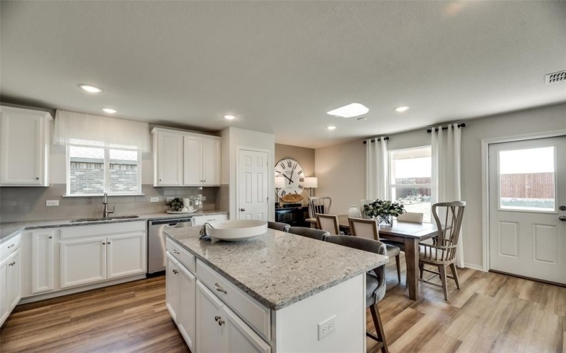 2050 Pleasant Knoll Circle, Forney, TX 75126, 4 Bedrooms Bedrooms, ,3 BathroomsBathrooms,Residential,For Sale,2050 Pleasant Knoll Circle,20930332