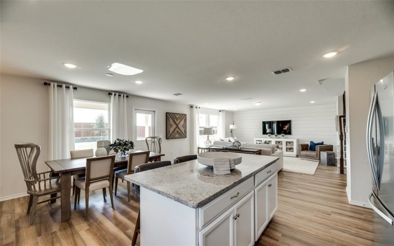 2050 Pleasant Knoll Circle, Forney, TX 75126, 4 Bedrooms Bedrooms, ,3 BathroomsBathrooms,Residential,For Sale,2050 Pleasant Knoll Circle,20930332
