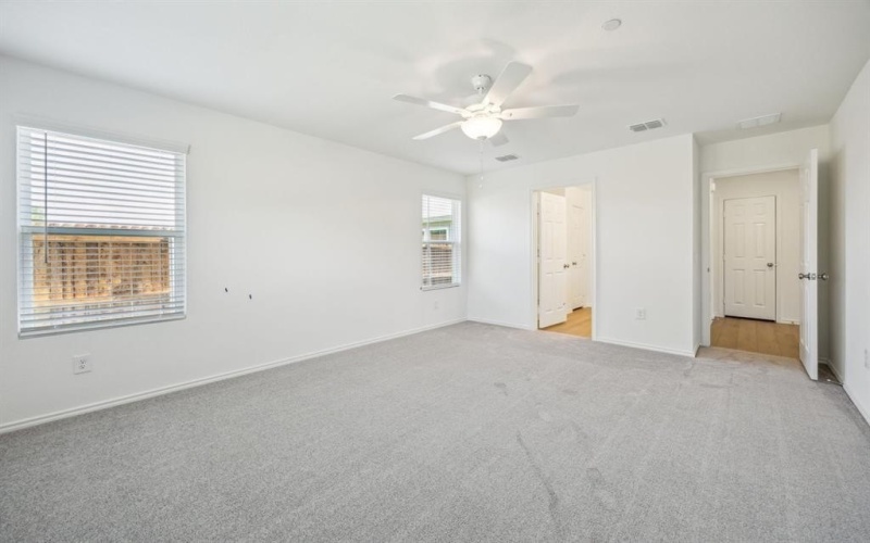 2824 Pecan Park Drive, Denton, TX 76208, 3 Bedrooms Bedrooms, ,2 BathroomsBathrooms,Residential,For Sale,2824 Pecan Park Drive,20930450