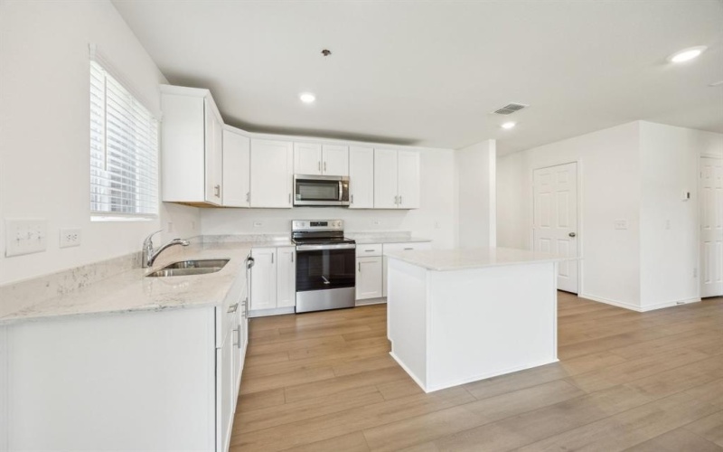 2824 Pecan Park Drive, Denton, TX 76208, 3 Bedrooms Bedrooms, ,2 BathroomsBathrooms,Residential,For Sale,2824 Pecan Park Drive,20930450
