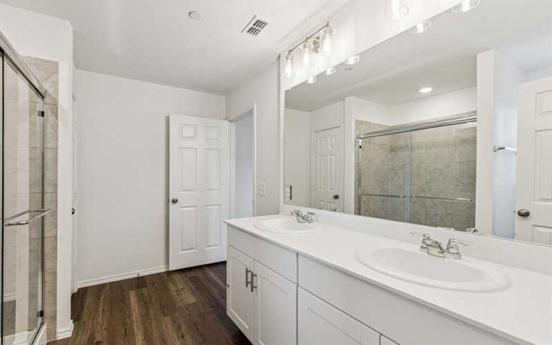 7101 Brazos River Lane, Denton, TX 76208, 4 Bedrooms Bedrooms, ,3 BathroomsBathrooms,Residential,For Sale,7101 Brazos River Lane,20930476