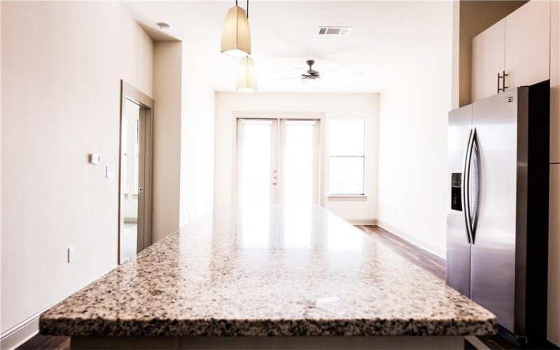 2901 W 5th Street #103, Fort Worth, TX 76107, 1 Bedroom Bedrooms, ,1 BathroomBathrooms,Residential Lease,For Rent,2901 W 5th Street,20935239