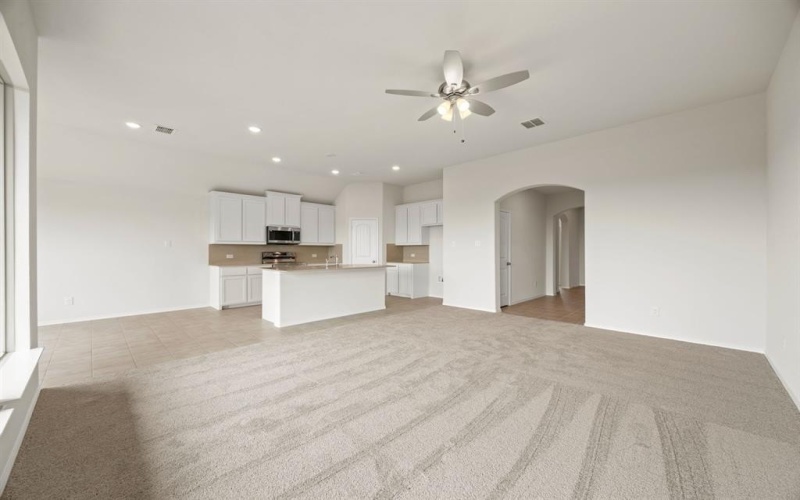 1145 Avery, Granbury, TX 76049, 3 Bedrooms Bedrooms, ,2 BathroomsBathrooms,Residential,For Sale,1145 Avery,20935272